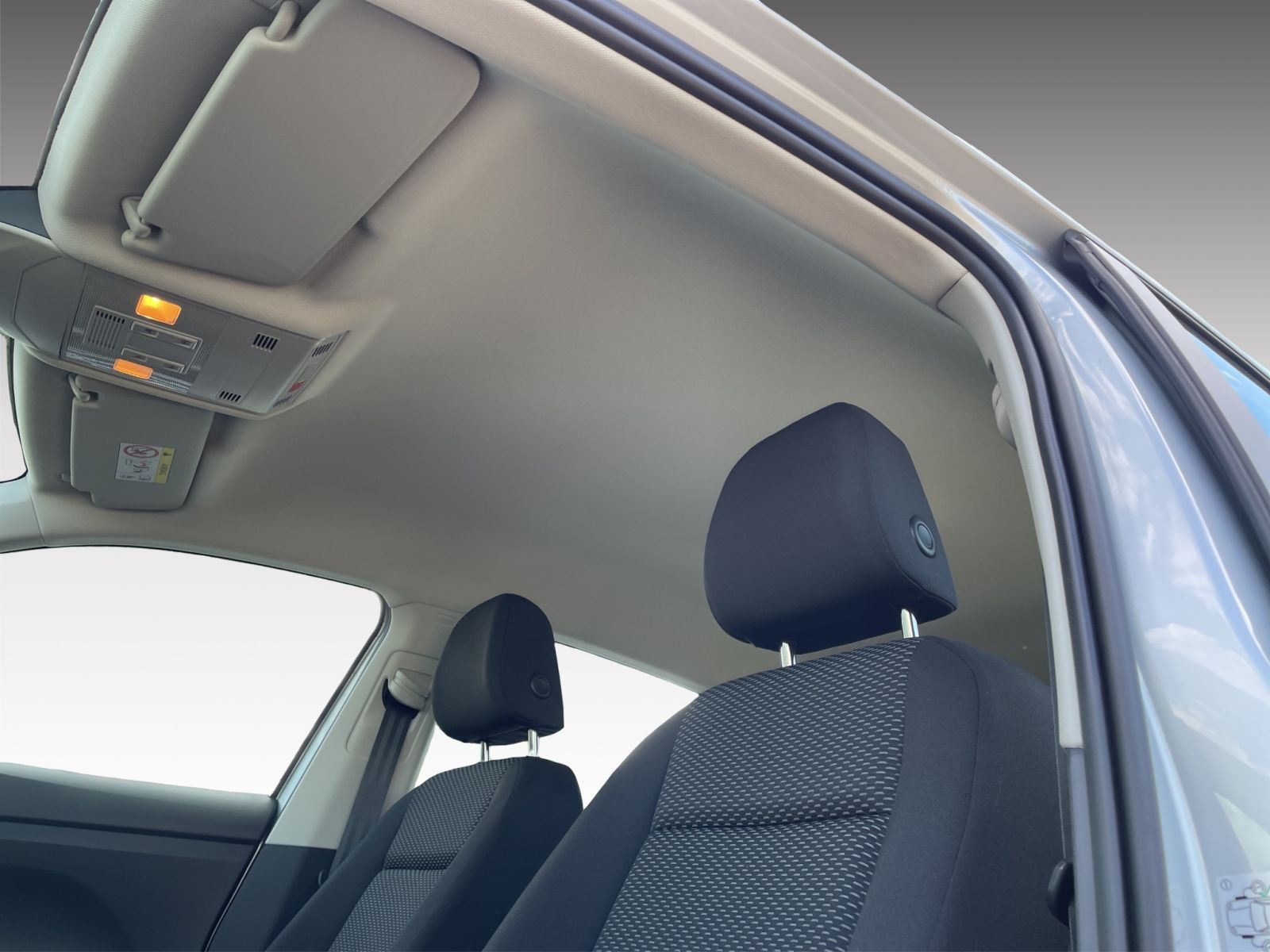 Volkswagen T-Cross - Bild 10