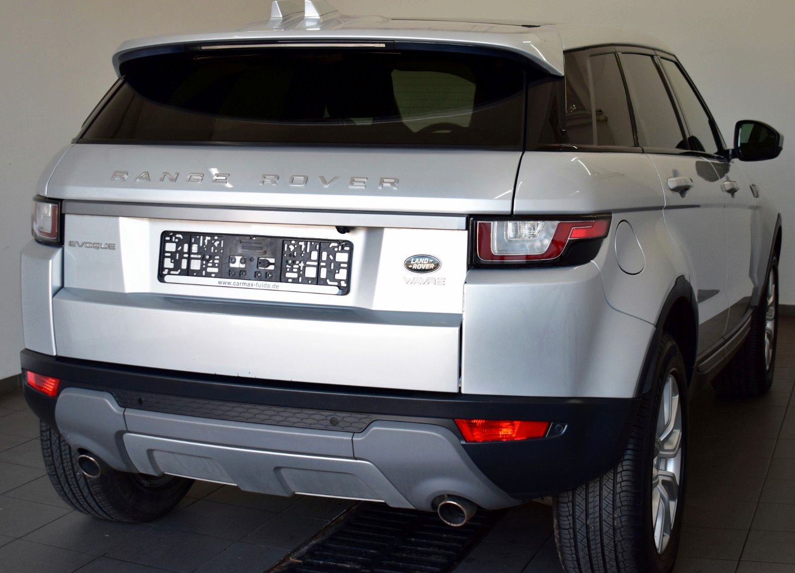 Fahrzeugabbildung Land Rover Range Rover Evoque SE AWD Automatik,Leder,Navi