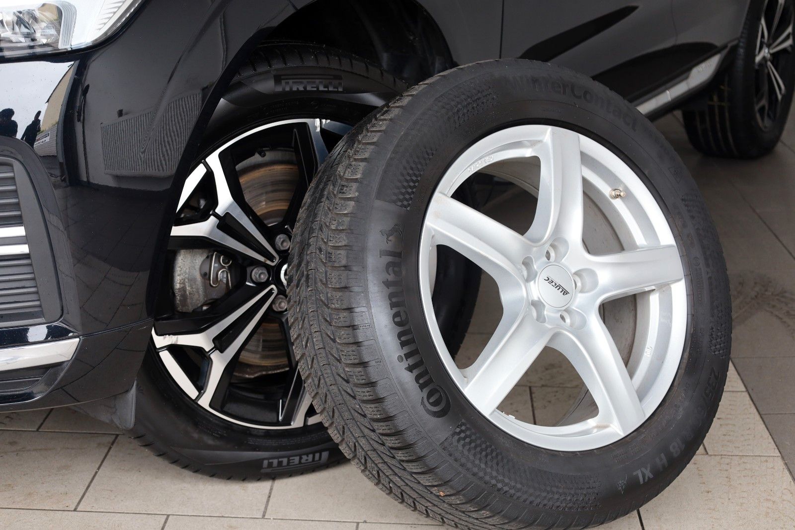 Fahrzeugabbildung Volvo XC60 Inscription,Leder,Navi,LED,SH,Kamera,H&K+WR