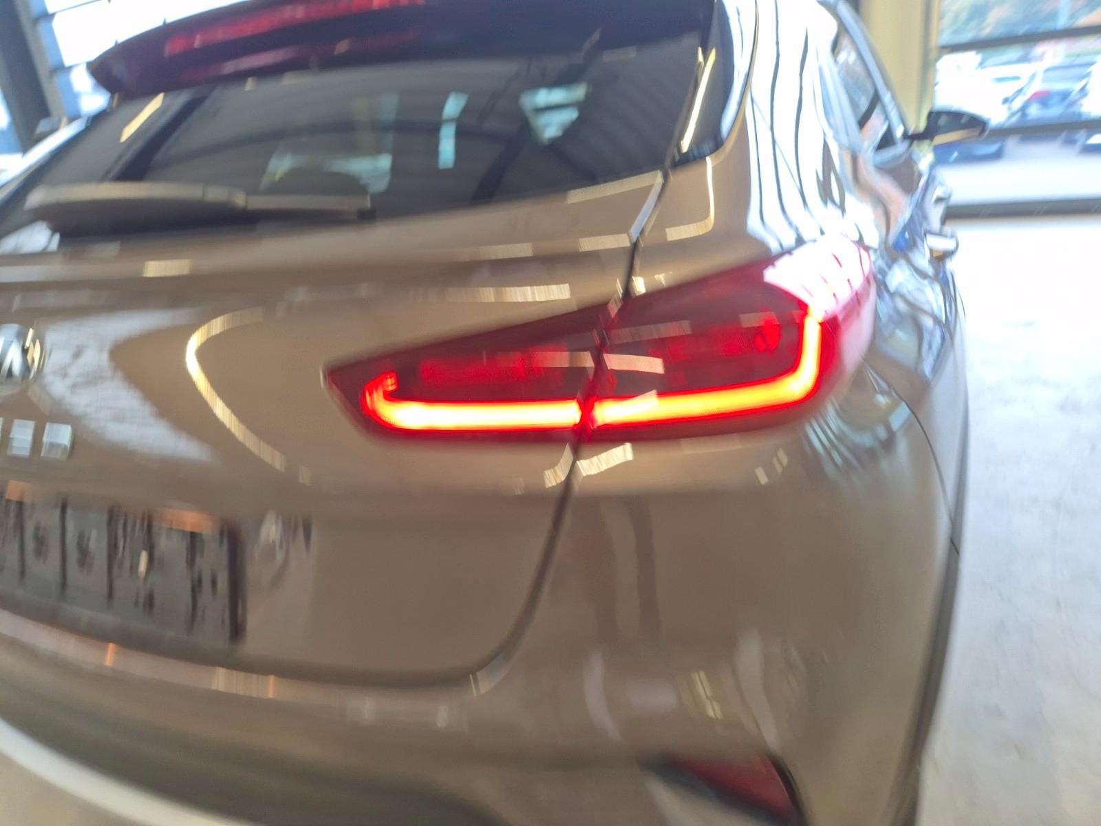 Kia XCEED AUT TEILLEDER NAVI SITZHZ CAMERA SPURPAKET