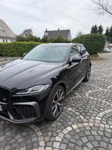Jaguar F-Pace P550 SVR AWD SVR PANO - Jaguar F-Pace Svr mit Benzin-Antrieb