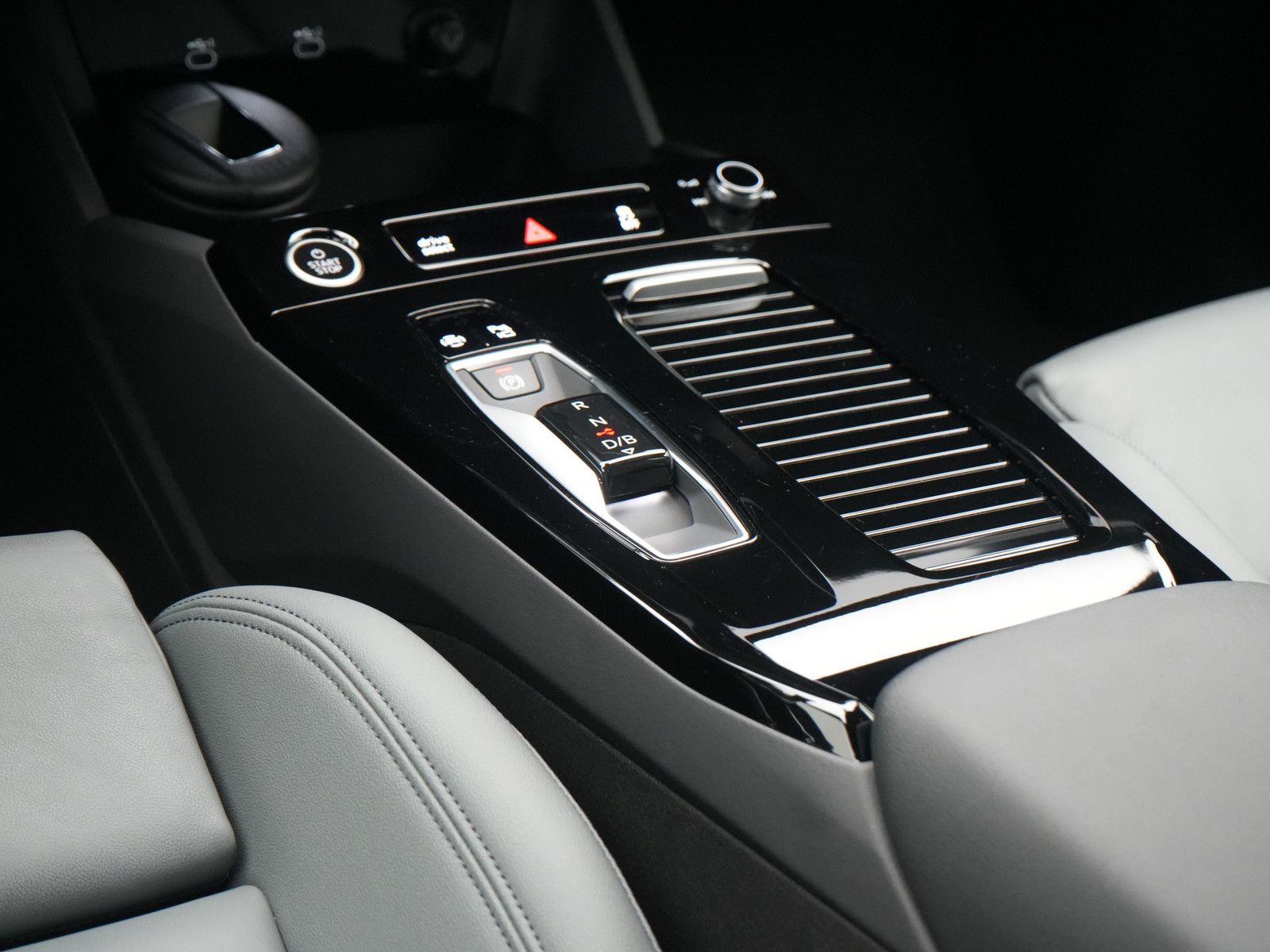 Audi Q6 e-tron - Bild 14