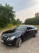 Mercedes-Benz E-250 W212 - schwarze Mercedes-Benz 250
