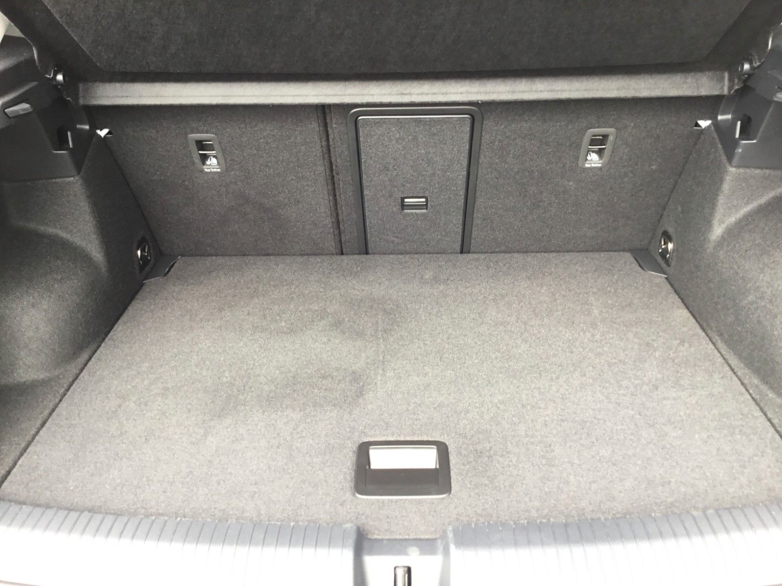 Fahrzeugabbildung Volkswagen T-Roc 1.5 TSI DSG Style+ACC+MatrixLED+Kessy+Navi