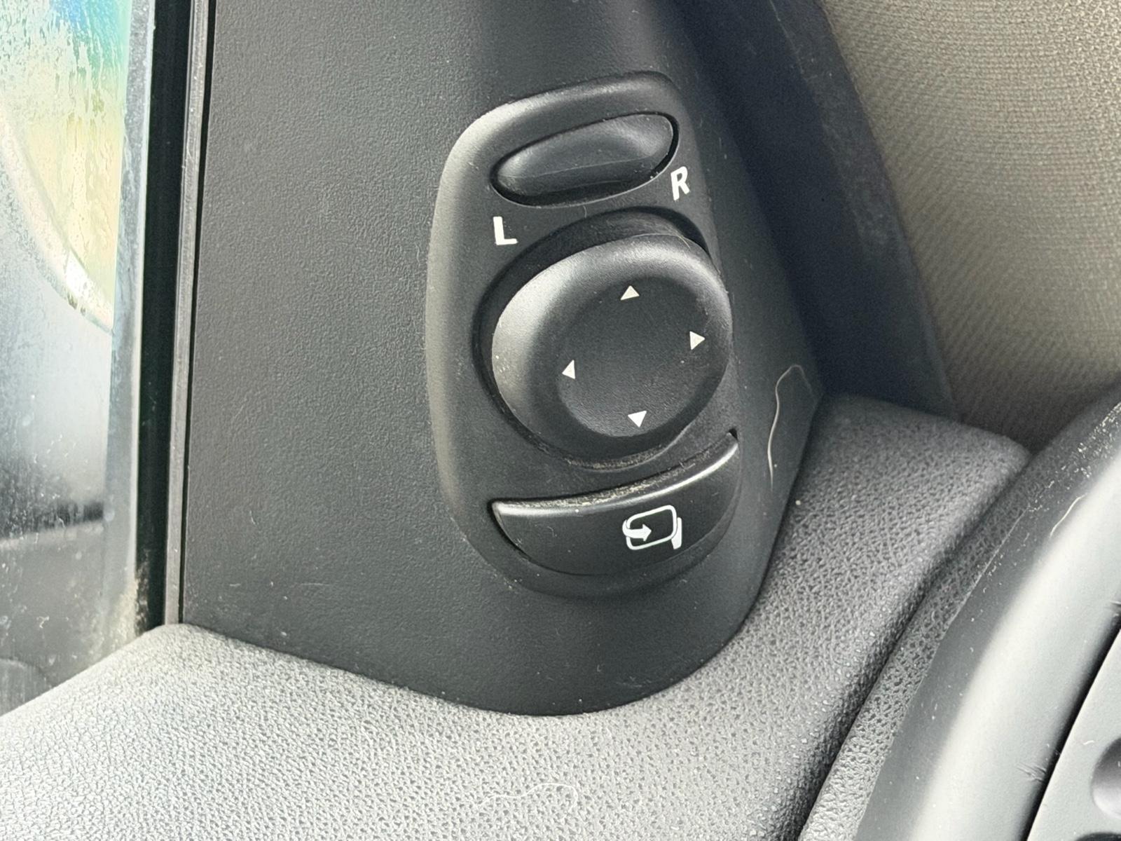 Saab 9-3 2006 — photo 28