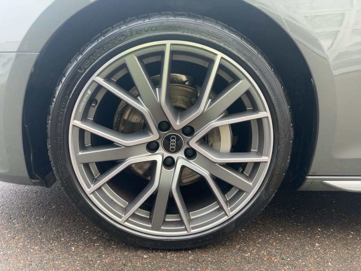 Audi A4 - Bild 12