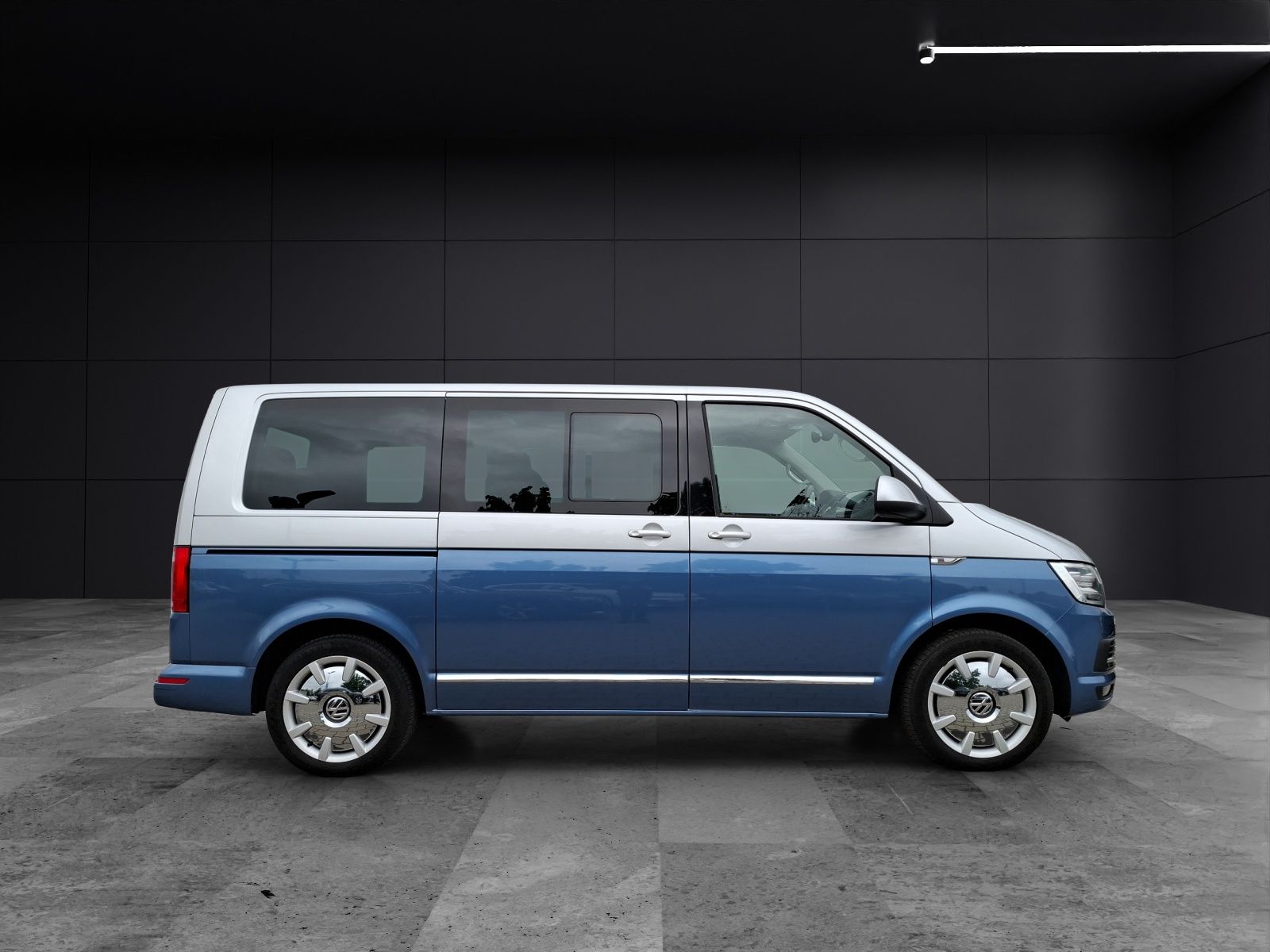 Fahrzeugabbildung Volkswagen T6 Multivan TDI Generation-Six DSG 4M STH AHK LE