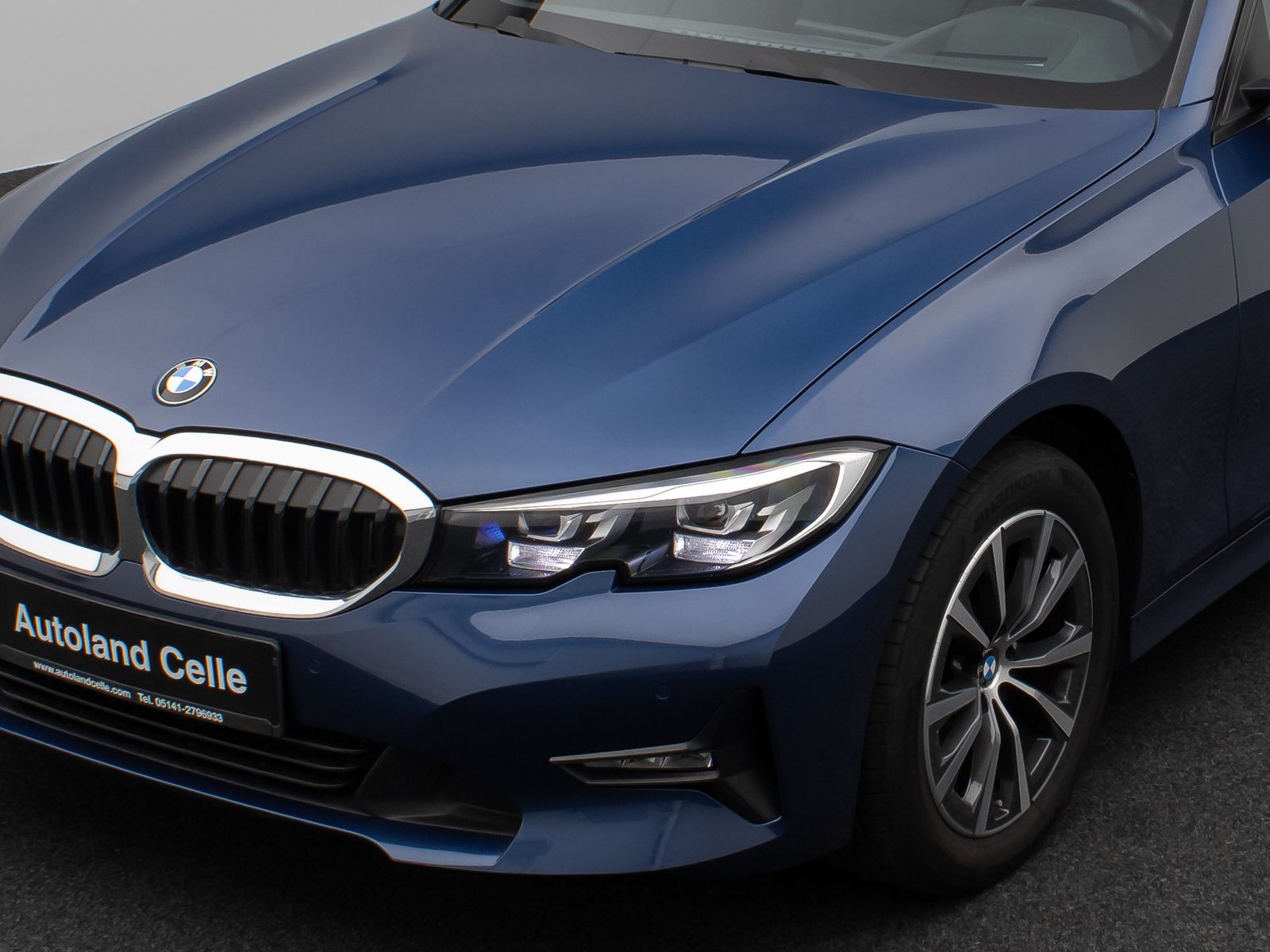 Fahrzeugabbildung BMW 320d HUD DAB CockPitPro Lordos PDC Alarm Sport