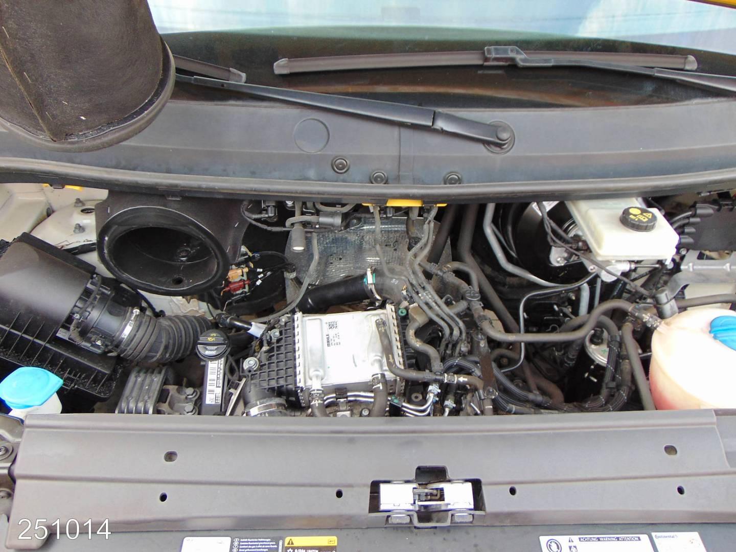 Volkswagen Crafter 35 2.0 TDI 140ch - Porte de communication intérieure - Clim - Régulateur - Camera