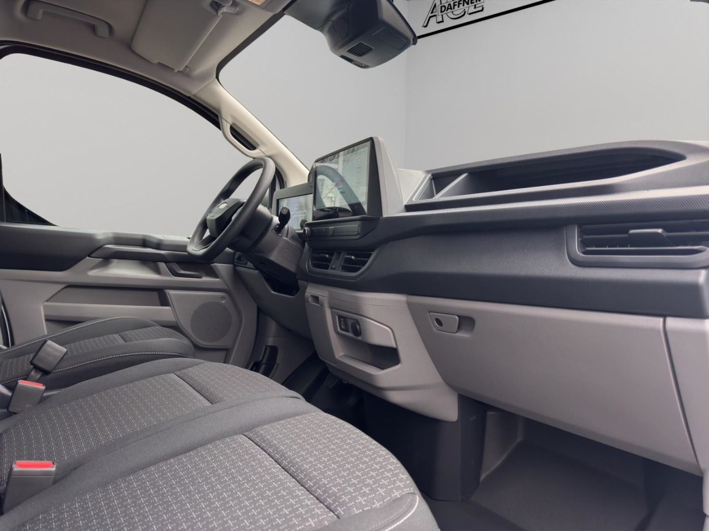 Fahrzeugabbildung Ford Transit Custom Kasten E 320 L1 Trend RWD Navi LE