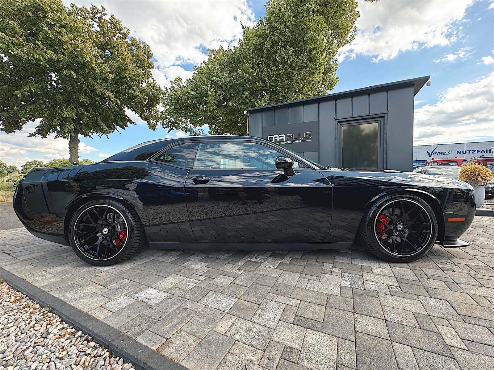 Fahrzeugabbildung Dodge Challenger 6.4 R/T 392 Black Edition Performance