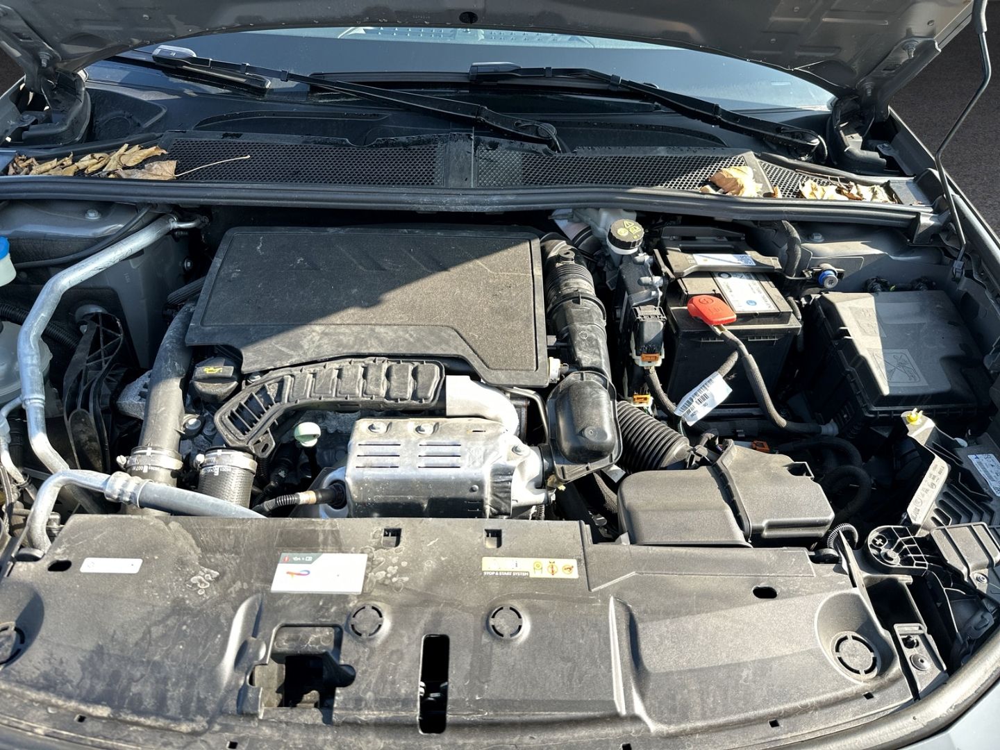 Fahrzeugabbildung Peugeot 308 SW Allure 1.2 PureTech 130 EU6e Navi Memory