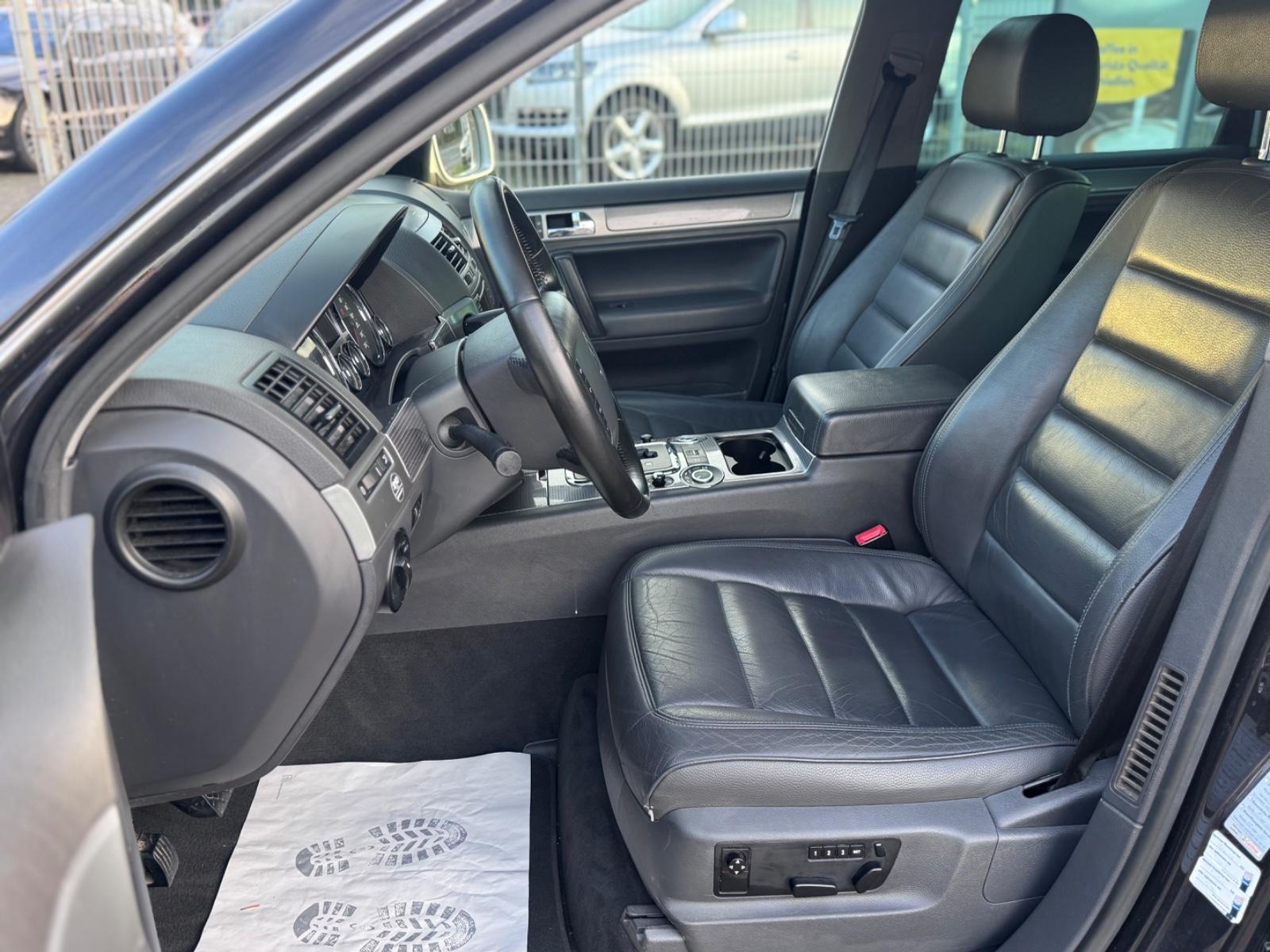 Volkswagen Touareg 2006 — photo 12