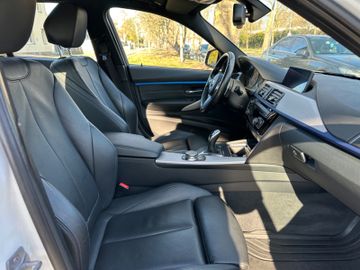 Fahrzeugabbildung BMW 320d M-Paket ShadowLine*Kamera*Navi.Proff*SHZ*