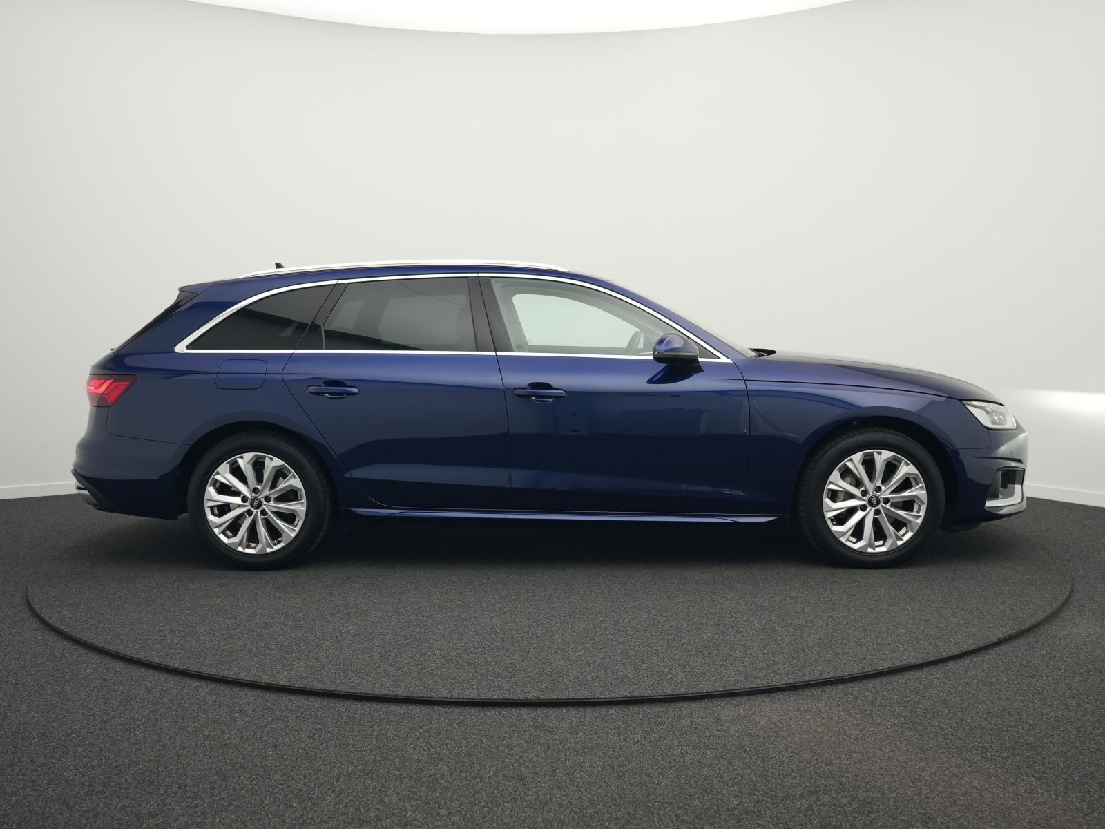 Audi A4 - Bild 12