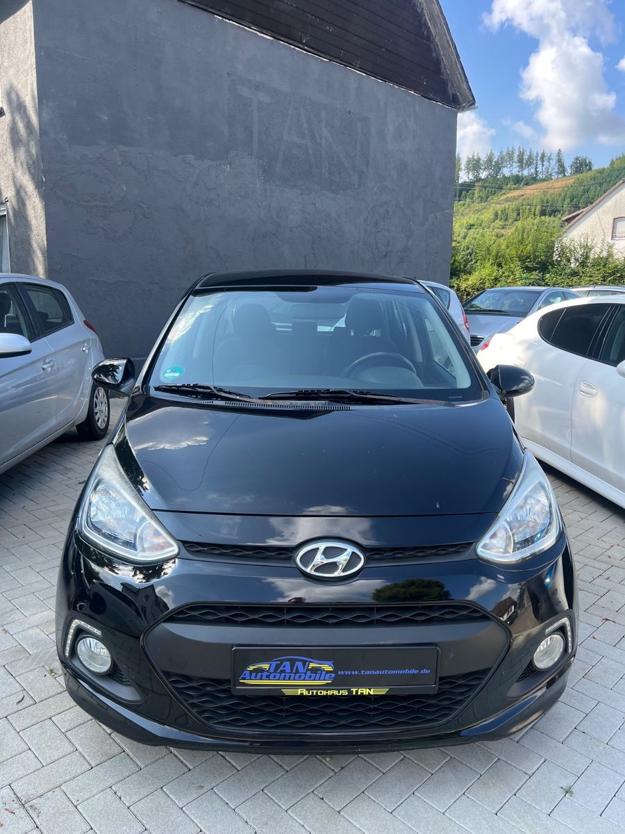 Fahrzeugabbildung Hyundai i10 FIFA World Cup Edition *1.HAND*