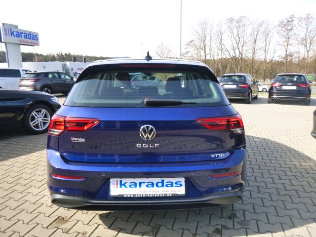 Fahrzeugabbildung Volkswagen Golf VIII 1,0 eTSI Life >AUT/NAV/LED/KAM/SHZ<
