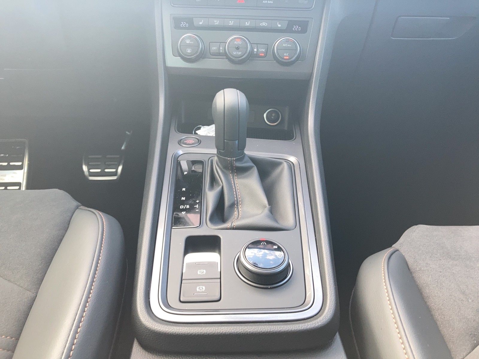 CUPRA Ateca 1.5 TSI DSG 110kW/150PS - Image 14