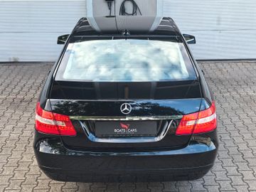 Mercedes E 220 - 6