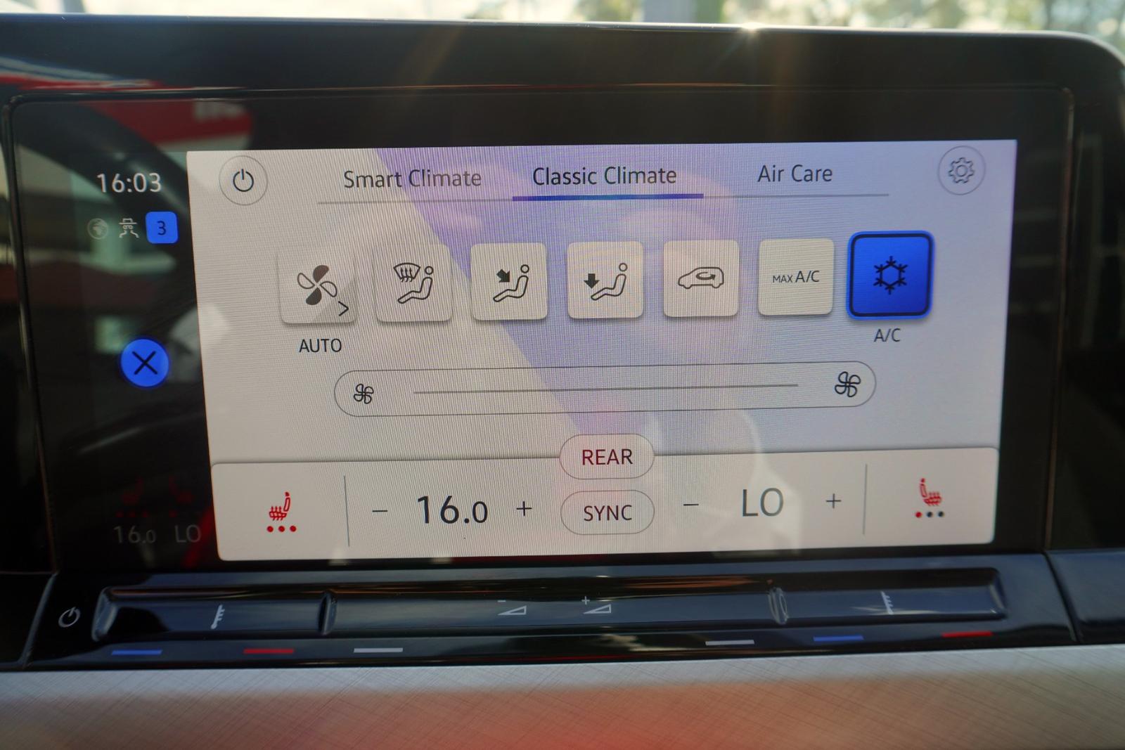Volkswagen Golf VIII 1.5 TSI Life VC LED Navi App-Connect, миниатюра 24