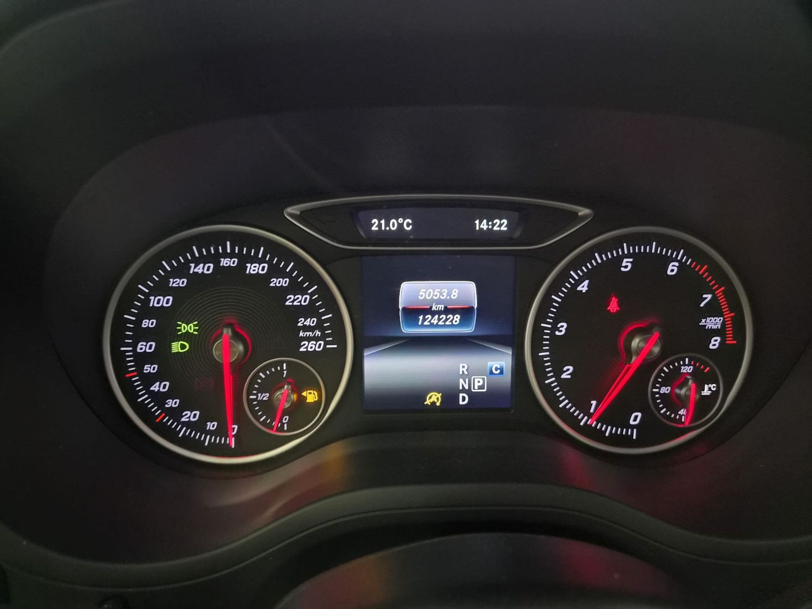 Fahrzeugabbildung Mercedes-Benz B 200 Urban Style Edition/LED/NAVI/SCHECKHEFT