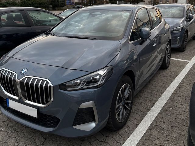 BMW 225 Active Tourer 225e xDrive M-Sportpaket AHK
