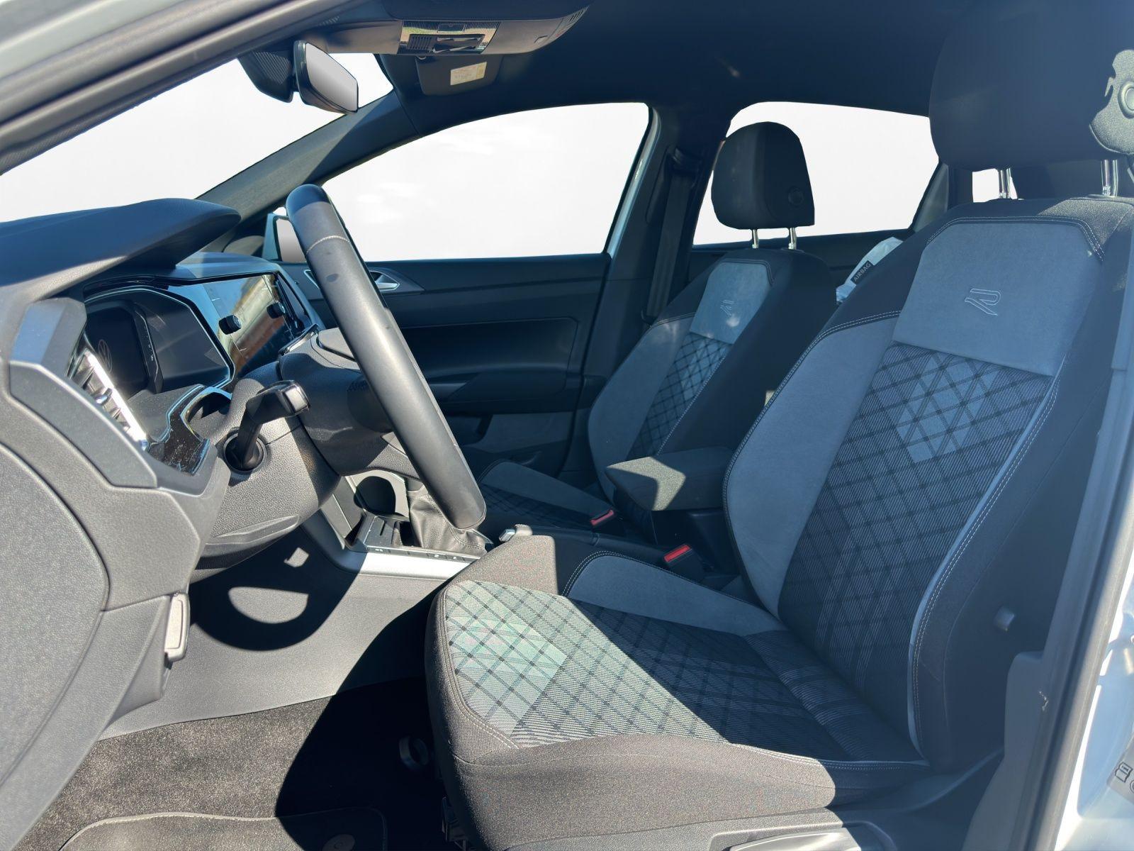 Volkswagen Polo 1.0 TSI R-Line Navi RüKa SiHz Carplay ACC, миниатюра 2