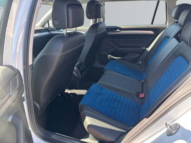 Passat Variant 2.0 TSI Elegance LED+NAVI+AHK+RFK