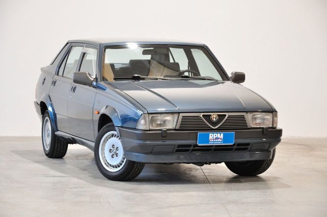 Alfa Romeo 75 2.0i Twin Spark ASI Blu Chiaro Met