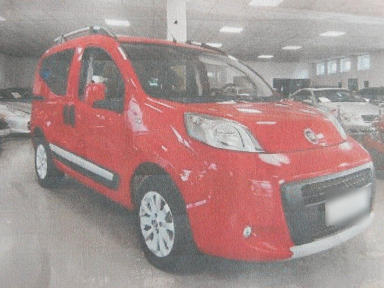 Fiat Qubo 2015 — салон
