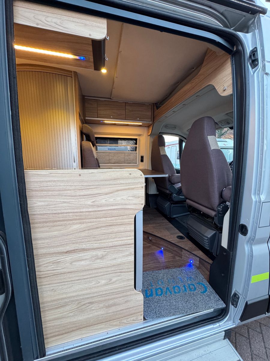 Fahrzeugabbildung HYMER / ERIBA / HYMERCAR YOSEMITE 600 CROSSOVER FIAT SCHLAFDACH LÄNGSBETT