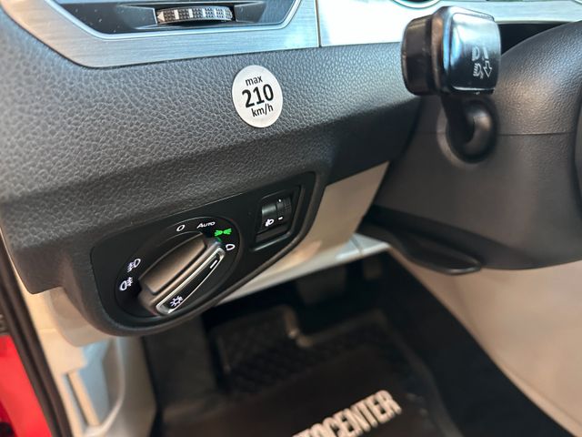 Volkswagen Golf Sportsvan *TEMPO*NAV*PDC*CAM*2-ZONEN*AHK*