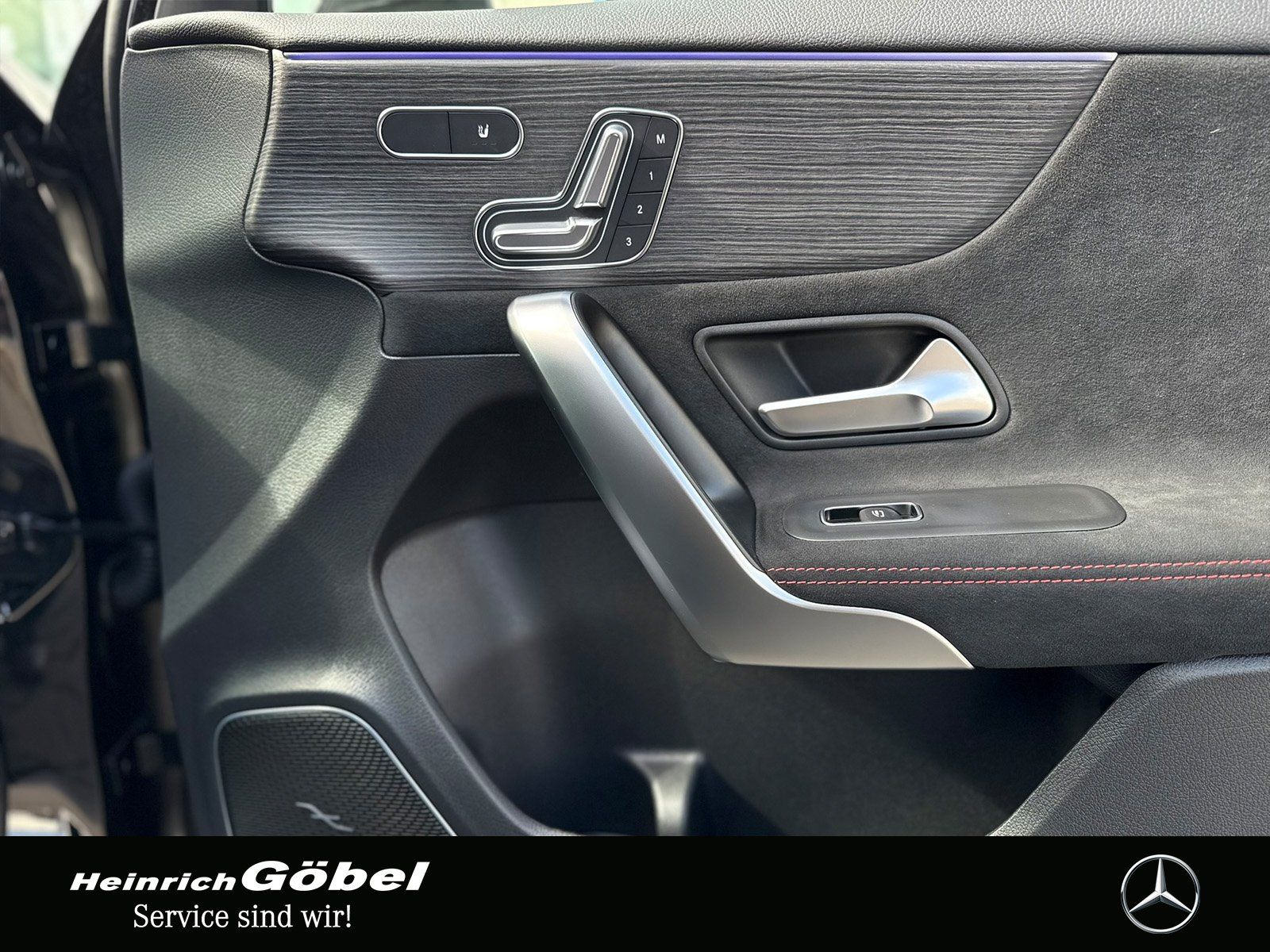 Fahrzeugabbildung Mercedes-Benz AMG A 35 4M BURMESTER*TOTWINKEL*360°*MULTIBEAM*