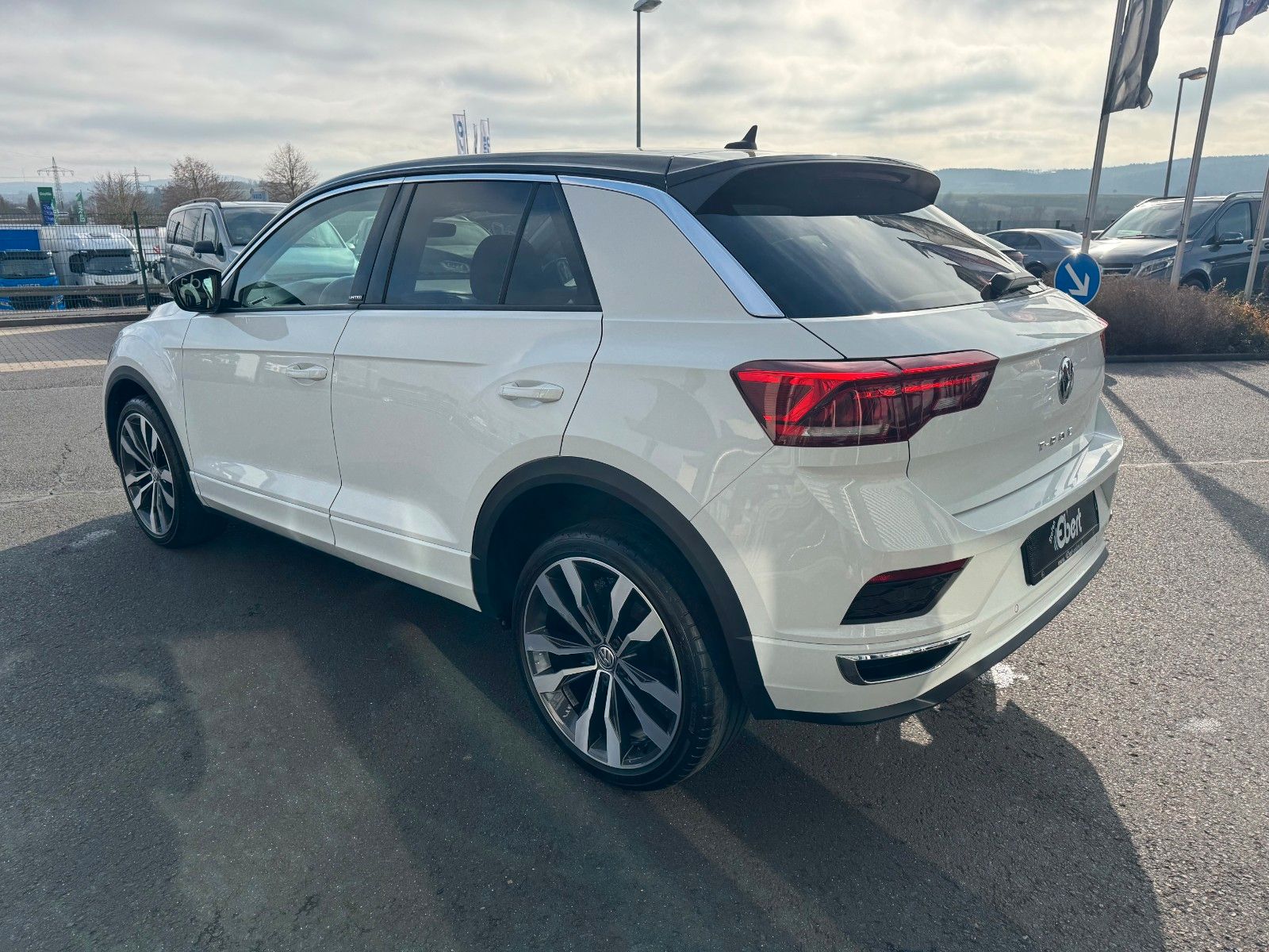 Fahrzeugabbildung Volkswagen T-Roc Style+RLine+AHK+ACC+LED+MirrowLink