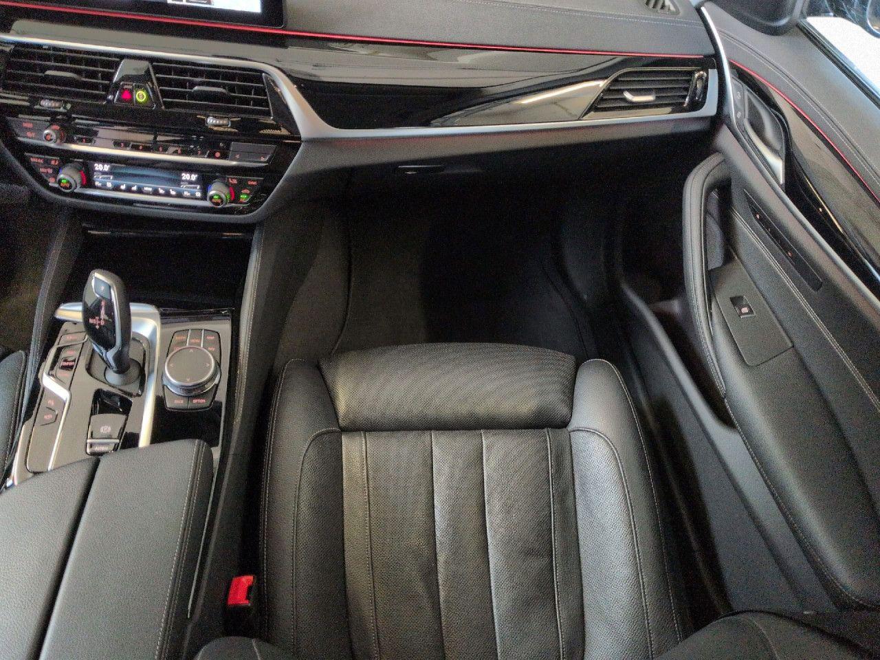 BMW 530i xD T Luxury Laser DAPr 360 HUD Sthz Massage