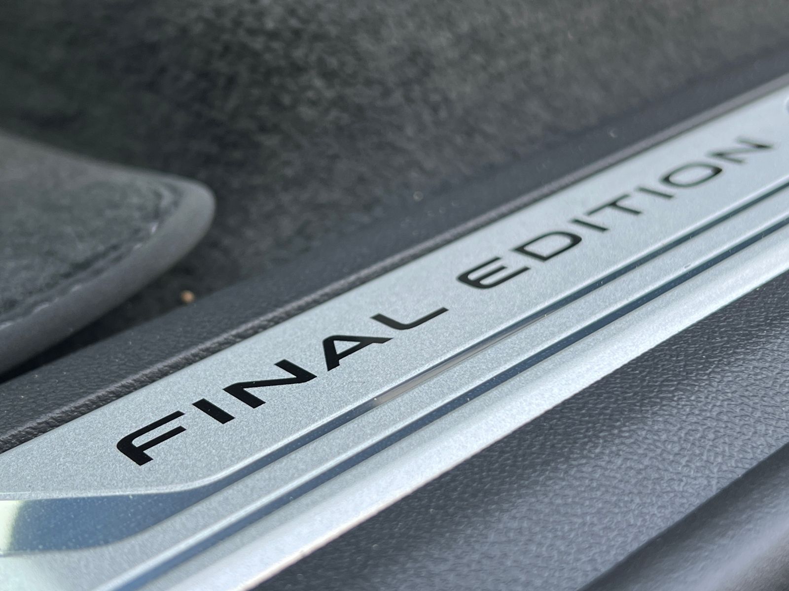 Fahrzeugabbildung Volkswagen Touareg R-Line FINAL EDITION V6 TDI SCR 4MOTION