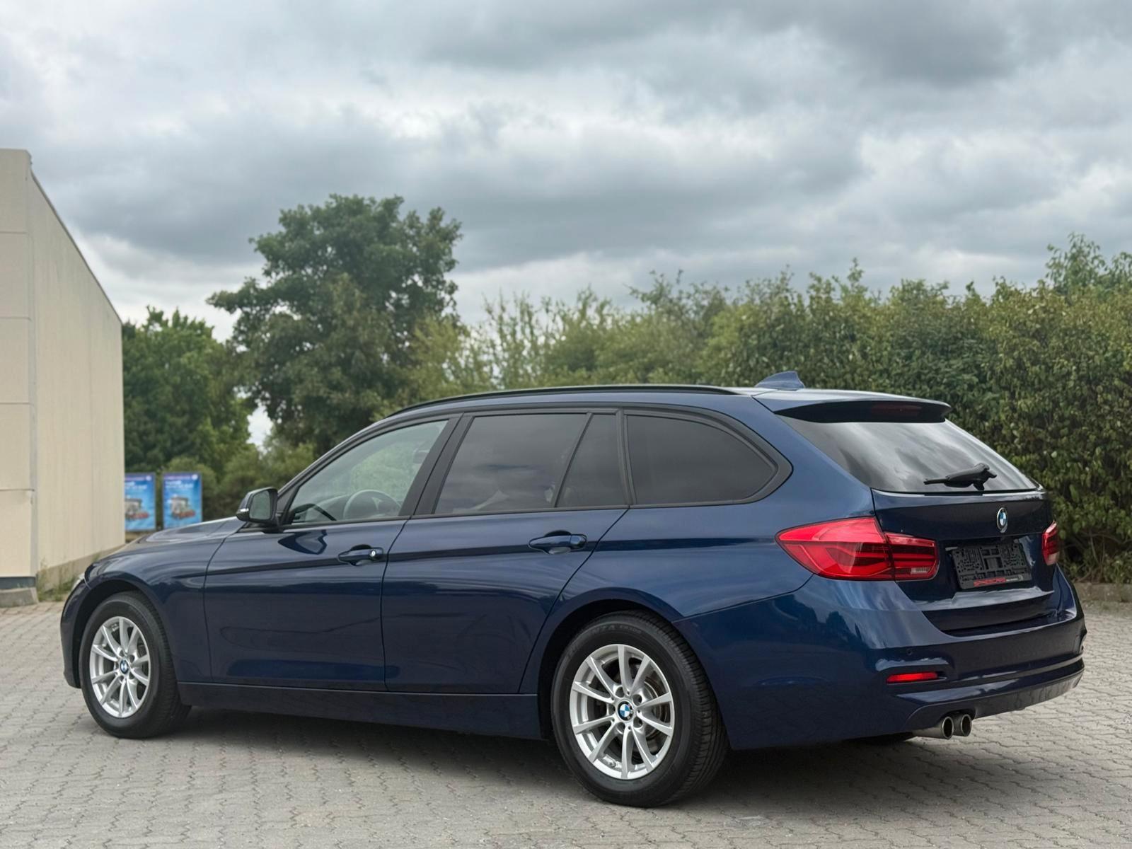 BMW 320i Advantage*1.BESITZ*PANO*NAVI*KAMRA