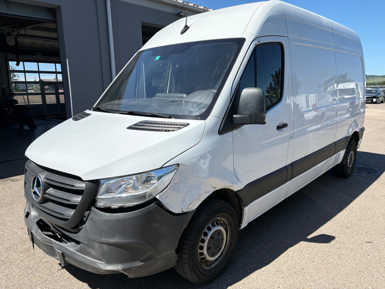 Mercedes-Benz Sprinter KASTEN FRONT 211 CDI 3,0T