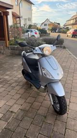 Piaggio Verkaufe Piaggio Fly 125 ccm, gepflegter Zustand - PIAGGIO FLY 125
