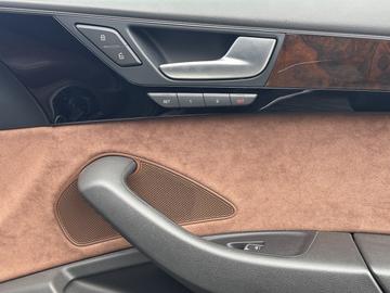 2015 AUDI A8 — миниатюра 16