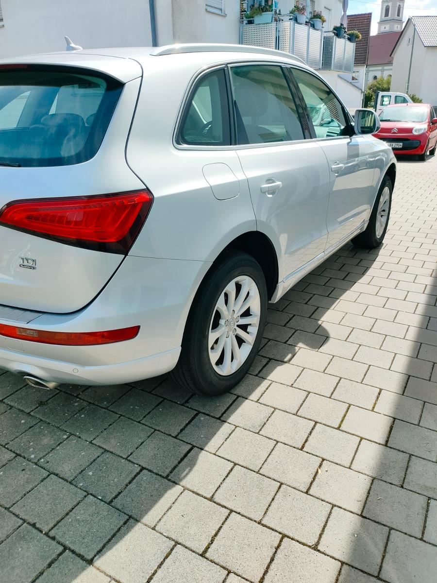 Audi Q5 3.0 TDI quattro ALLRAD | AHK | STANDHZ |