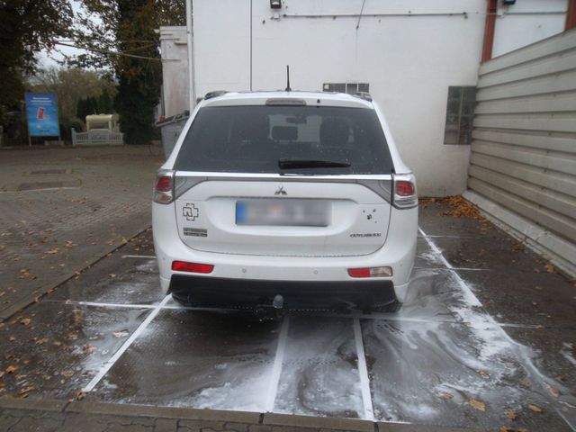 Mitsubishi Outlander Diesel 2.3 Liter 4 WD...