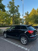 Audi Q2 1.6 TDI tronic - mythosschwarz met... - Audi Q2 in Mainz