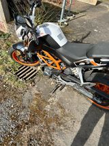 KTM Duke 390 - KTM 390 DUKE