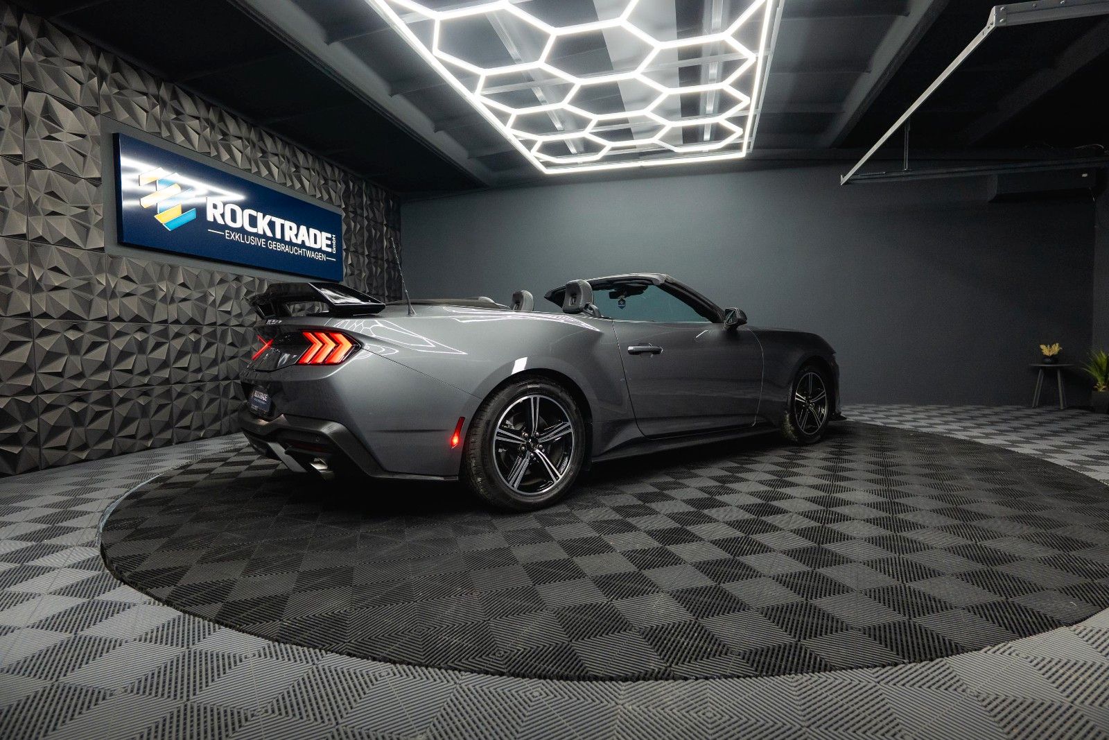 Fahrzeugabbildung Ford Mustang GT Cabrio DARK HORSE PREMIUM MY2024 LED