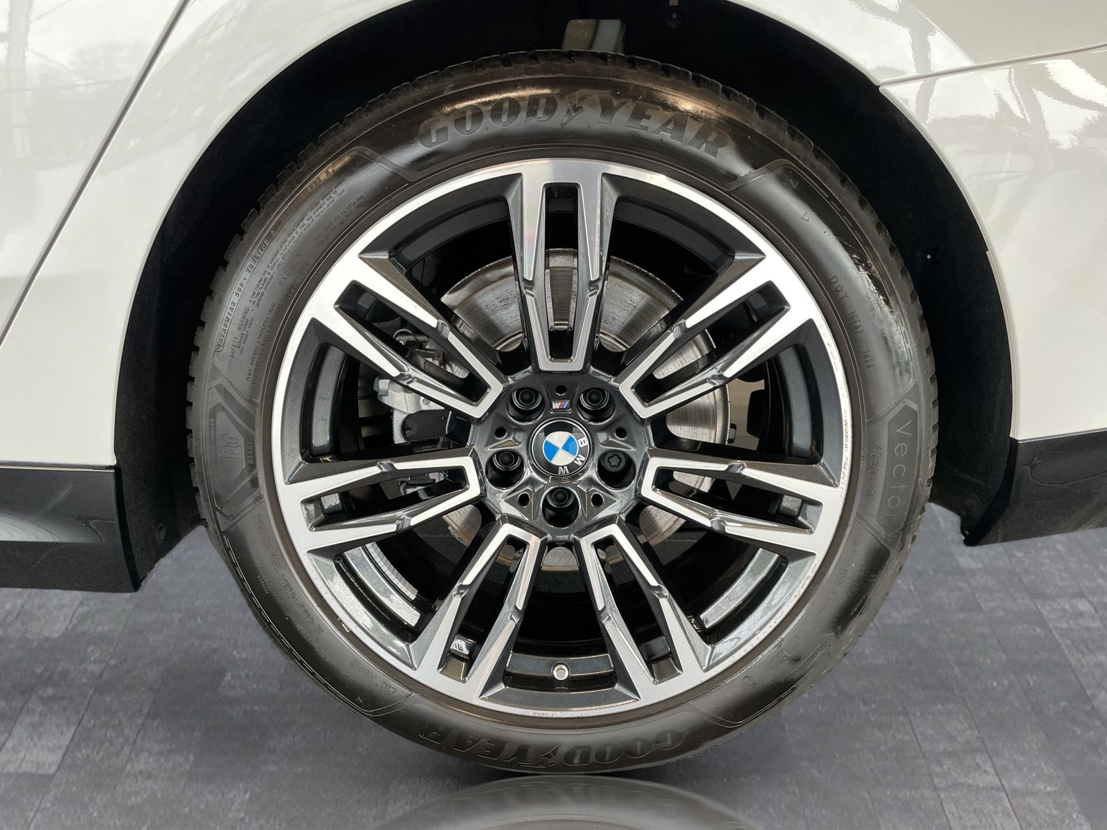 BMW 520 - Bild 14