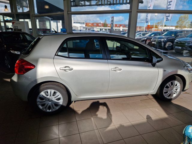 Toyota Auris Sol Silber Auto