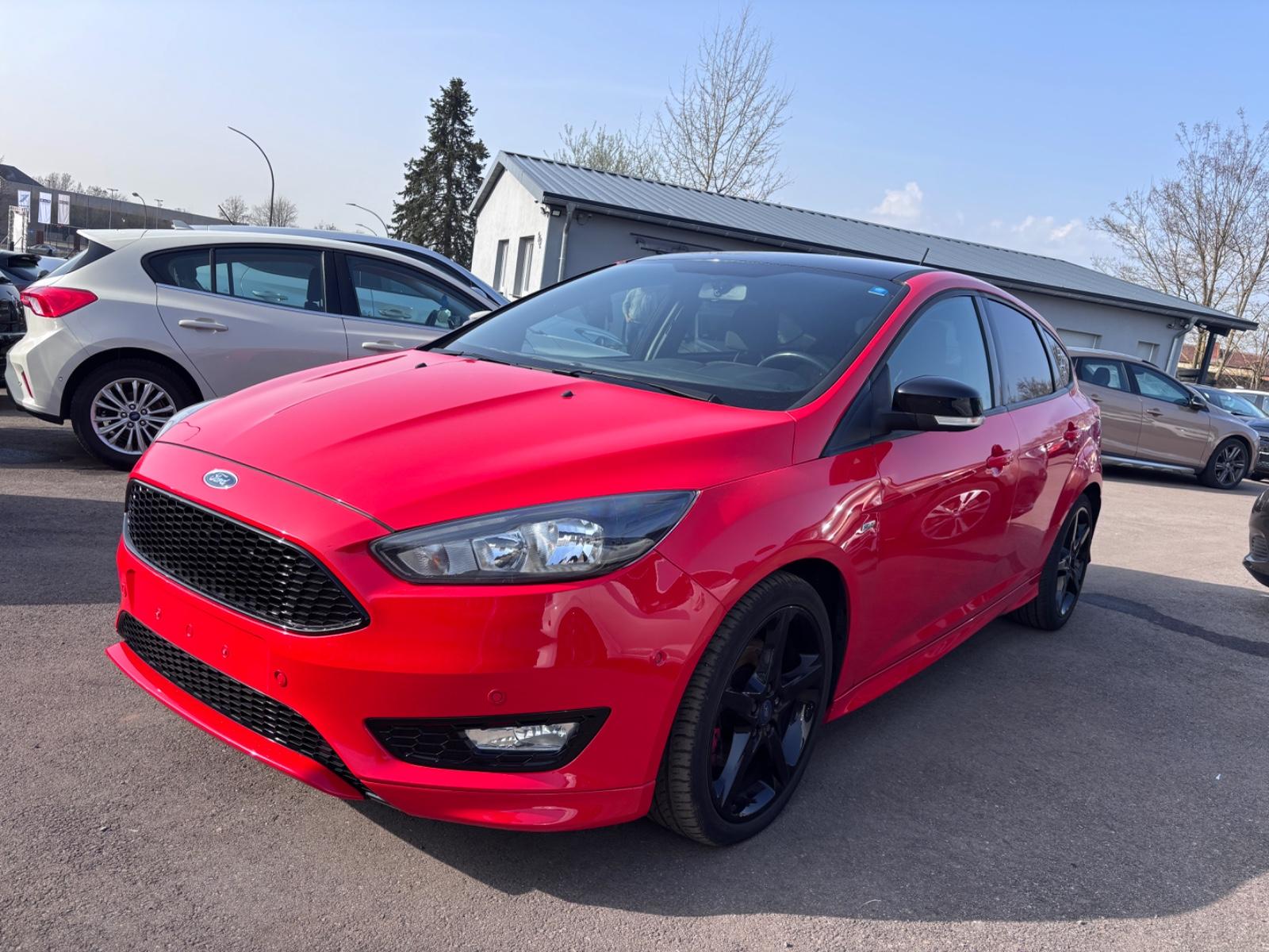 Ford Focus Lim. ST-Line **1 Hand / Navi