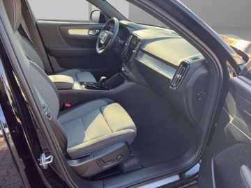 Volvo XC40 Plus Dark B4 Mild-Hybrid
