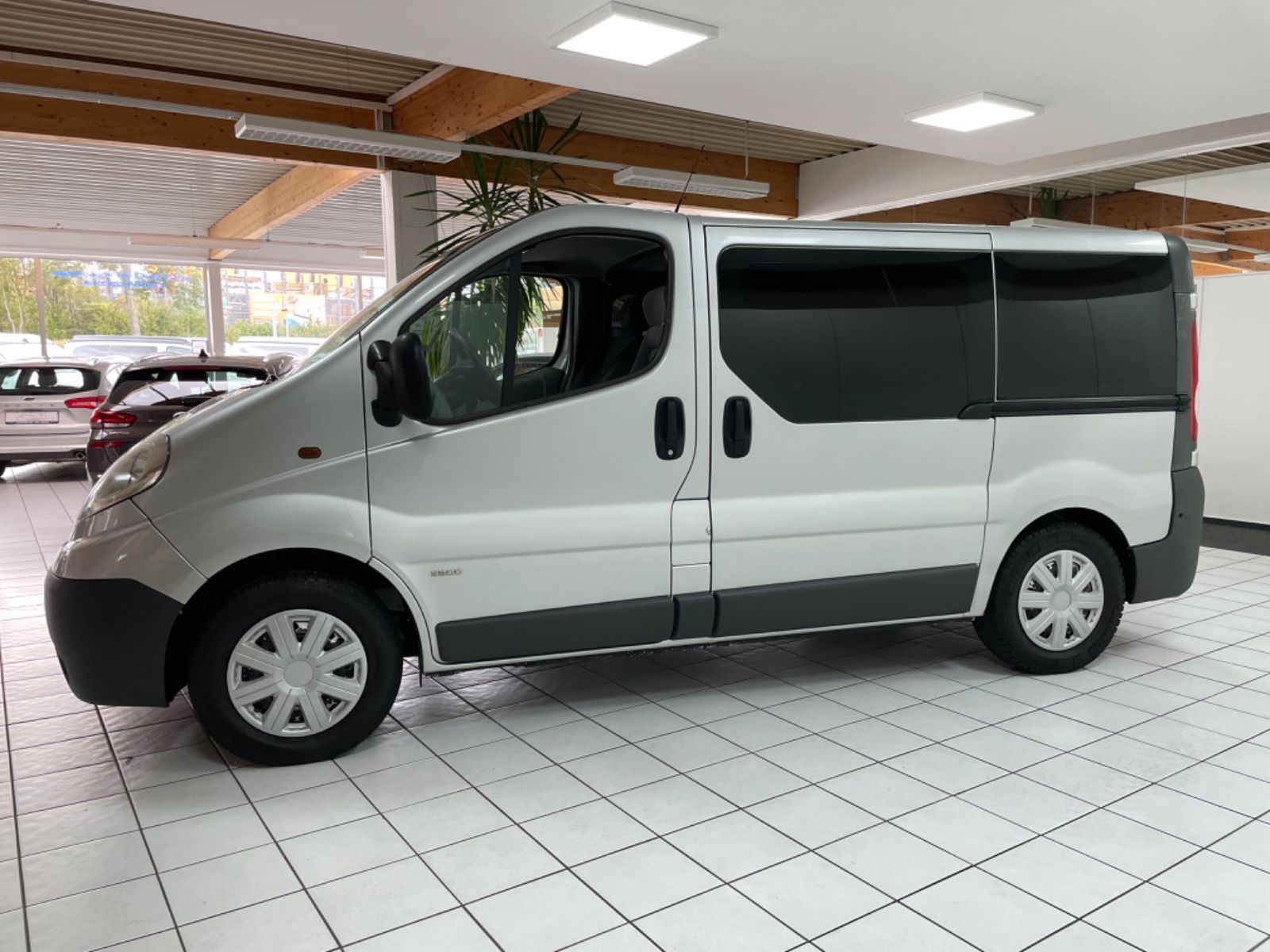 Fahrzeugabbildung Opel Vivaro Kombi L1H1 2,9t Aktivfahrer Behindertenge